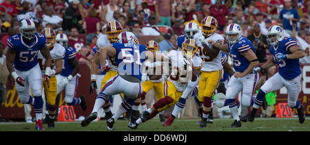 24 agosto 2013, Landover, MD FedEx campo Washington Redskins assume le fatture della Buffalo per il terzo gioco di preseason per 2013. Foto Stock