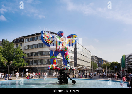 Germania, Norh Reno Westfalia, Duisburg, in vista della fontana ancora di salvezza Foto Stock