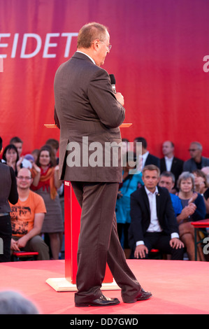 Kiel, Germania, 27. Agosto, 2013, candidati tedeschi per il Cancelliere Peer Steinbrück durante una campagna elettorale evento Foto Stock