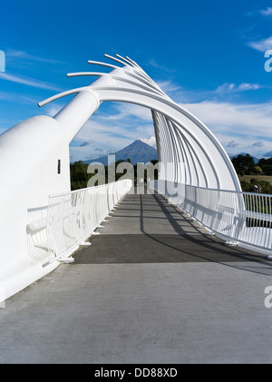 dh te Rewa Rewa Bridge NEW PLYMOUTH NEW ZEALAND NZ Famiglia Waiwhakaiho River Mount Egmont Mt Taranaki Foto Stock