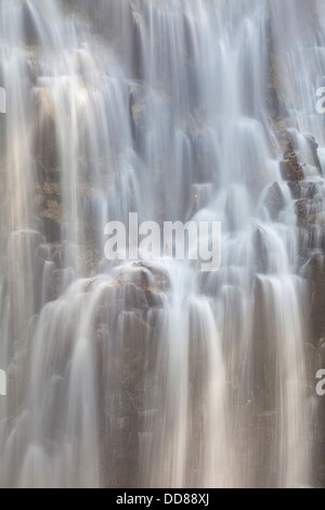 Stati Uniti d'America, Washington, Parco Nazionale delle Cascate del Nord. Cascata alla fine dell'Agnese Gorge Trail. Foto Stock