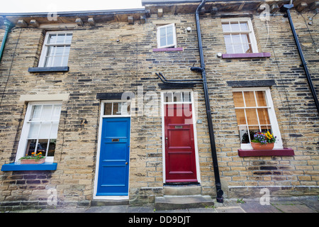 Inghilterra, West Yorkshire, Bradford, Saltaire, alloggiamento Foto Stock