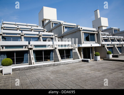 Nuovo tribunale di Cristo University College di Cambridge architetto Sir Denys Lasdun costruito 1966-70 Foto Stock