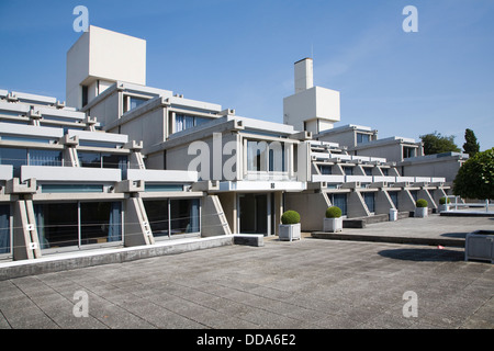 Nuovo tribunale di Cristo University College di Cambridge architetto Sir Denys Lasdun costruito 1966-70 Foto Stock