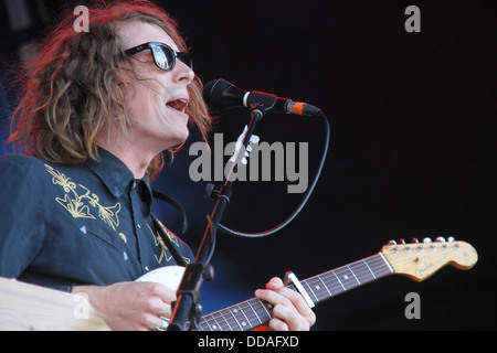 Blaine Harrison di mistero getti performing live a Kendal Calling Festival 2013 Sul palco principale Foto Stock