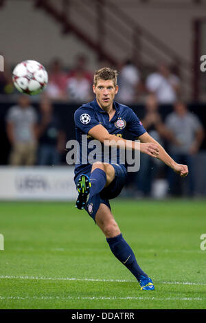 Stijn Schaars (PSV), 28 agosto 2013 - Calcio : UEFA Champions League Play-off di seconda gamba match tra AC Milan 3-0 PSV Eindhoven a Stadio Giuseppe Meazza di Milano, Italia. (Foto di Maurizio Borsari/AFLO) Foto Stock