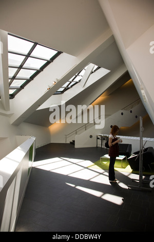 Interno, Frederic C. Hamilton oltre, Denver Art Museum Civic Center complesso culturale, Denver, CO, STATI UNITI D'AMERICA Foto Stock