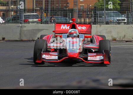 Baltimore, Maryland, Stati Uniti d'America. Il 30 agosto, 2013. Indycar, Grand Prix di Baltimora, Baltimore, MD, 30 agosto-settembre 1 2013, Sebastien Bourdais, Dragon Racing © Ron Bijlsma/ZUMAPRESS.com/Alamy Live News Foto Stock