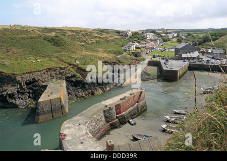 Porthgain Harbour, Pembrokeshire, il Galles, la Gran Bretagna, Regno Unito, Gran Bretagna, Europa Foto Stock