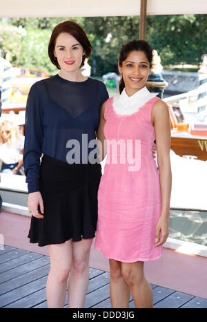 MICHELLE DOCKERY FRIDA PINTO MIU MIU DONNA racconti.&#XA;70ESIMO FESTIVAL DEL CINEMA DI VENEZIA LIDO Venezia Italia 31 Agosto 2013 Foto Stock