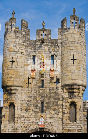 Micklegate Bar gatehouse ingresso medioevale alla città di York North Yorkshire England Regno Unito Foto Stock