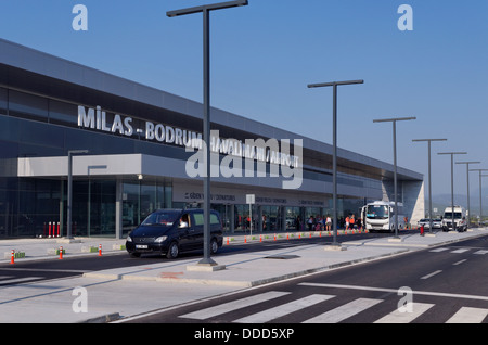 /Bodrum Milas Aeroporto (aeroportuale BJV) Terminal Internazionale, aperto 2013 in Provincia di Mugla, Turchia. Foto Stock