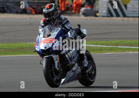 Los Angeles, CA, Stati Uniti d'America. 31 Agosto, 2013. Silverstone, Northamptonshire, Regno Unito. 31 Agosto, 2013. Jorge Lorenzo (Yamaha Factory Racing)durante le qualifiche per il British Moto GP da Silverstonee. © Azione Plus immagini di sport/Alamy Live News Credit: Azione Plus immagini di sport/Alamy Live News Foto Stock