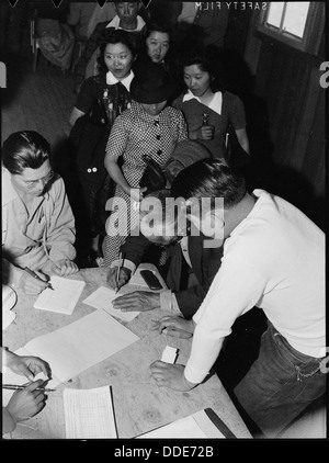 Manzanar Relocation Center, Manzanar, California. Firma per biancheria da letto a, Manzanar War Relocation . . . 538490 Foto Stock