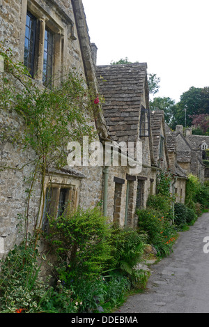 Arlington Row, Bibury, Gloucestershire, Cotswolds, England, Regno Unito Foto Stock