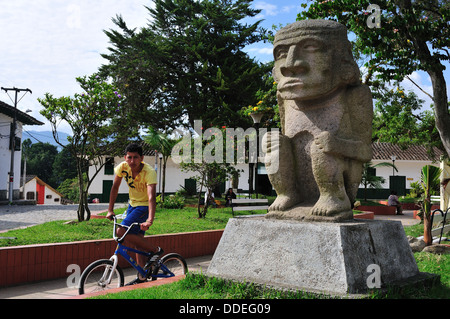 Piazza principale di SAN AGUSTIN . Dipartimento di Huila.COLOMBIA Foto Stock