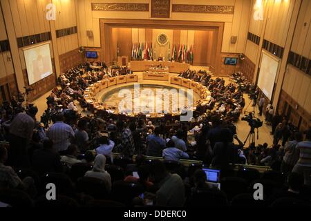 Il Cairo, Egitto. 01 Sep, 2013. Una vista generale dell'Arab ministri degli esteri riunione di emergenza per discutere la crisi siriana e il potenziale attacco militare sul Presidente Bashar al-Assad al regime, alla sede della Lega araba al Cairo, settembre 1, 2013 © ZUMA Press, Inc./Alamy Live News Foto Stock