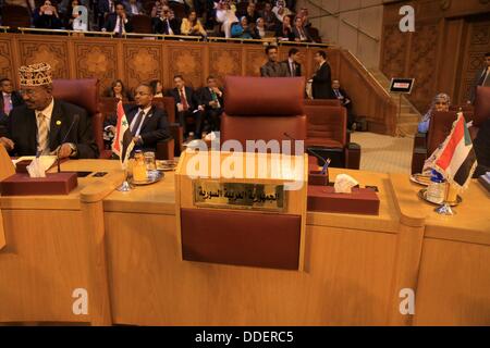 Il Cairo, Egitto. 01 Sep, 2013. La sede della delegazione siriana rimane vuoto durante l'Arabo Ministri degli Esteri centoquarantesimo riunione annuale presso la lega presso la sede centrale a Il Cairo, Egitto, 01 settembre 2013. La riunione è prevista per concentrarsi sulla crisi siriana. La Lega Araba il 27 agosto ha accusato il governo siriano per le evidenti gli attacchi chimici e invita il Consiglio di Sicurezza delle Nazioni Unite di agire © ZUMA Press, Inc./Alamy Live News Foto Stock