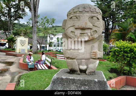 Piazza principale di SAN AGUSTIN . Dipartimento di Huila.COLOMBIA Foto Stock