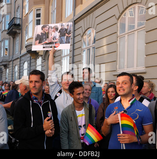 20 agosto 2013 - 10.000 dimostrare a Copenaghen al di fuori dell'Ambasciata russa contro la Federazione anti-gay leggi. Foto Stock