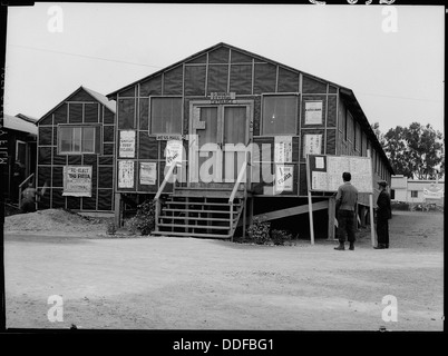 San Bruno, California. Una delle diciotto sale mensa intonacate con ogni sorta di localmente ideato post . . . 537950 Foto Stock