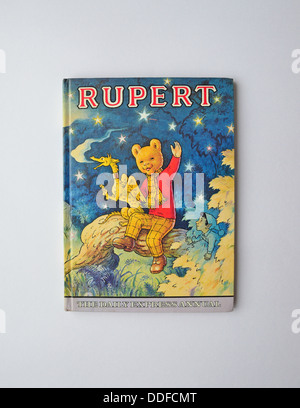 Daily Express Rupert Bear annua44.1979, Surrey, England, Regno Unito Foto Stock