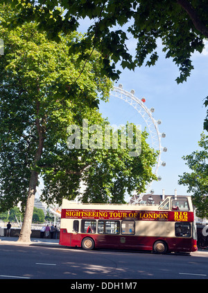 Tourist Bus aperti London REGNO UNITO Foto Stock