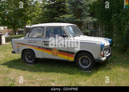 Trabant 601, stuccate con la pubblicità per il museo DDR Pirna Foto Stock