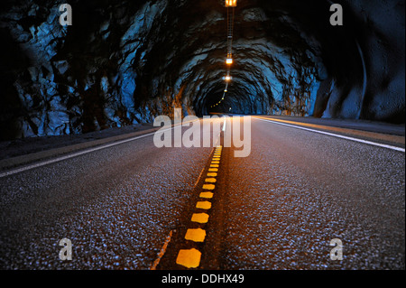 Sløverfjordtunnelen o Tunnel Sløverfjord Foto Stock