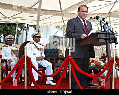 Di Karachi, Pakistan. Il 3 settembre 2013. Il primo ministro Muhammad Nawaz Sharif parlando ai PN ASLAT cerimonia di induzione nella darsena Karachi Handout dal Pakistan informazioni dipartimento   (foto di PID/Deanpictures/Alamy Live News Foto Stock