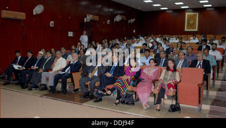 Di Karachi, Pakistan. Il 3 settembre 2013. Ministro federale delle finanze, il senatore Muhammad Ishaq Dar affrontare il seminario di Custom House Karachi su Settembre 03, 2013 Handout dal Pakistan informazioni dipartimento   (foto di PID/Deanpictures/Alamy Live News Foto Stock