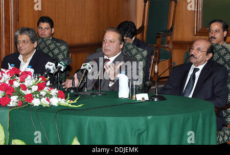 Di Karachi, Pakistan. Il 3 settembre 2013. Il primo ministro Muhammad Nawaz Sharif indirizzamento business leader di comunità a casa del governatore, Karachi . La dispensa dal Pakistan informazioni dipartimento   (foto di PID/Deanpictures/Alamy Live News Foto Stock