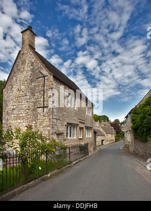 Strada di Bisley, Gloucestershire, Inghilterra Foto Stock