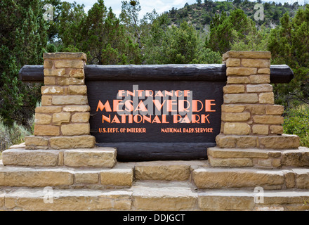 Segno di entrata al Parco Nazionale di Mesa Verde, Colorado, STATI UNITI D'AMERICA Foto Stock
