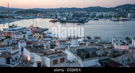 Vista da Sa Penya , Porto, la città di Ibiza , Spagna Foto Stock