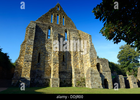 Il dormitorio dei monaci campo di battaglia, Abbazia di Battle, East Sussex, Regno Unito Foto Stock