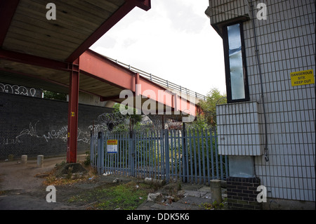 Vuoto, edifici fatiscenti a Runcorn Town Center, Cheshire, Regno Unito Foto Stock