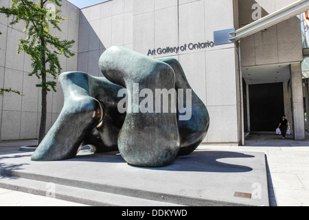Fa; Galleria d'Arte di Ontario; Henry Moore statua o scultore ' Grandi due forme' in Toronto;;Ontario Canada;l'America del Nord Foto Stock