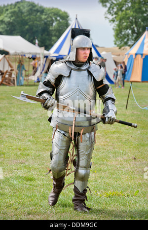 Il 'Berkeley Skirmish' reinactments medievale a Berkeley Castle vicino a Gloucester dove il cinquecentesimo anniversario della battaglia di Fl Foto Stock