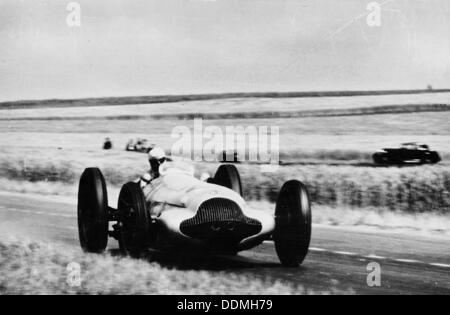 3 litro Mercedes in azione, Francese Grand Prix, Reims, 1938. Artista: sconosciuto Foto Stock