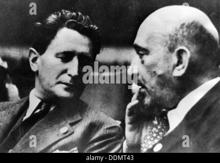 Nahum Goldmann (1894-1982), e Chaim Weizmann (1874-1952), sionista mondiale e leader ebrei. Artista: sconosciuto Foto Stock
