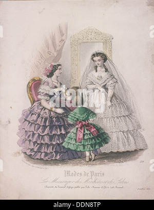 Due donne e un bambino che indossa la moda, 1860. Artista: Anon Foto Stock