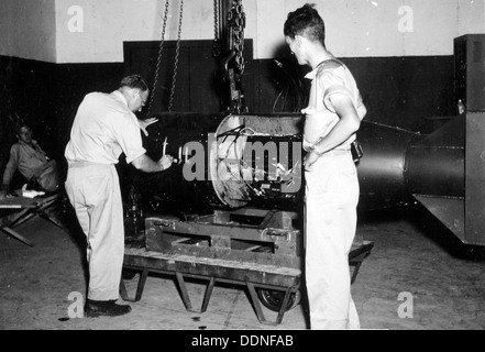 Little Boy bomba atomica che era caduta su Hiroshima Foto Stock