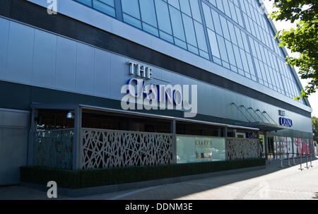 Milton Keynes, Regno Unito. 5° settembre 2013. Aspers aprire il Regno Unito il 2° super casino. Una vista di Milton Keynes nuovo casinò facciata. Credito: Scott Carruthers/Alamy Live News Foto Stock