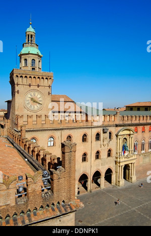 L'Italia, l'Emilia-Romagna, Bologna, vista di Piazza Maggiore, il Palazzo Comunale Foto Stock