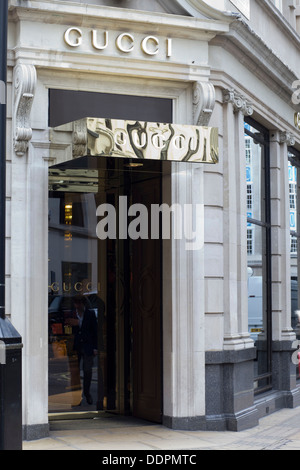 Gucci negozio di fronte London Inghilterra England Foto Stock