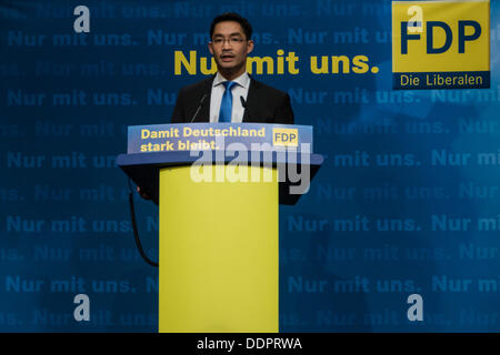 Il dott. Philipp Roesler, vicecancelliere e ministro federale dell'economia durante una campagna elettorale riunione della FDP in Kiel nella Hall Foto Stock