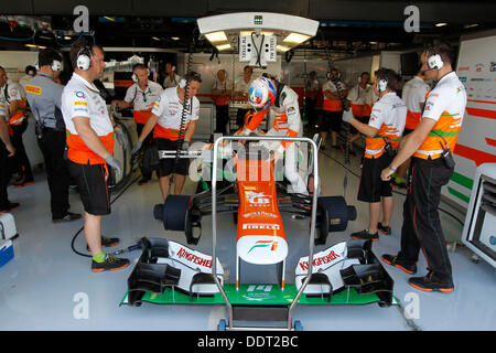 Monza, Italia. 06 Sep, 2013. Motorsports: FIA Formula One World Championship 2013, il Gran Premio d'italia, #14 Paul di Resta (GBR, Sahara Force India F1 Team), Credit: dpa picture alliance/Alamy Live News Foto Stock