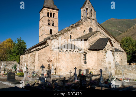 La Chiesa in un villaggio Foto Stock