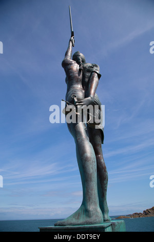 Damien Hirst statua "Verity', Ilfracombe Harbour, Devon, Regno Unito Foto Stock